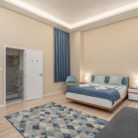 Apartment With 2 Bedrooms Near Gellert Thermal Bath Budapest Kültér fotó